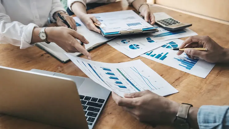 Qual é a diferença entre auditoria interna e externa? - Acredite.se